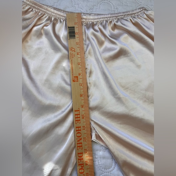 Blush Pink Satin Pajama Set Women’s Large Button Down Top & Pants - Picture 11 of 15